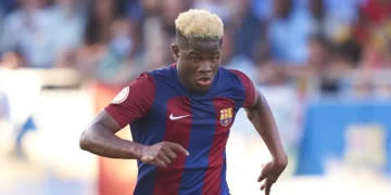 Manchester United failed summer bid for Barcelona defender revealed